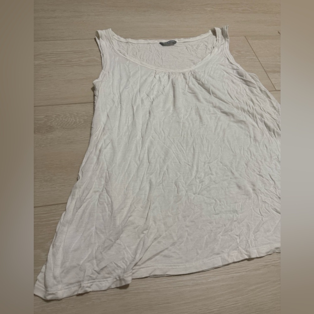 3/$10 M&S Basic Woman White Top - Picture 2 of 5